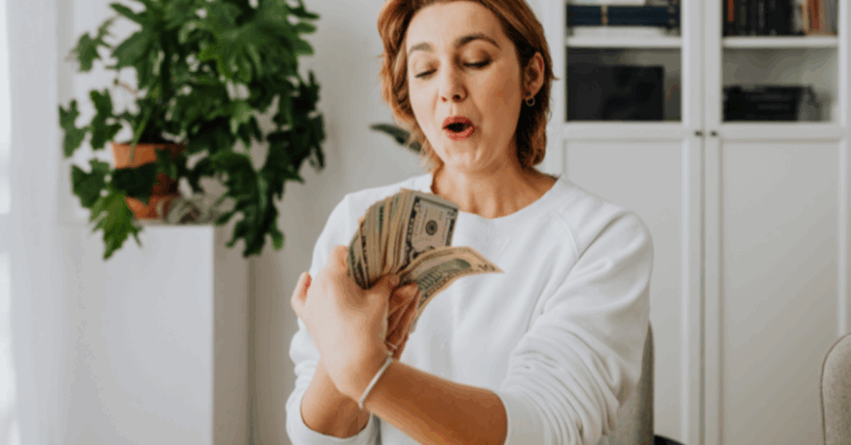 Money Lender Singapore: A Complete Guide for Safe & Reliable Borrowing